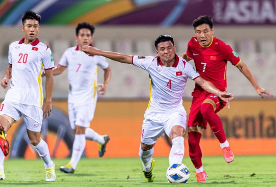 Tuyển Trung Quốc rớt 12 bậc trên bảng xếp hạng FIFA